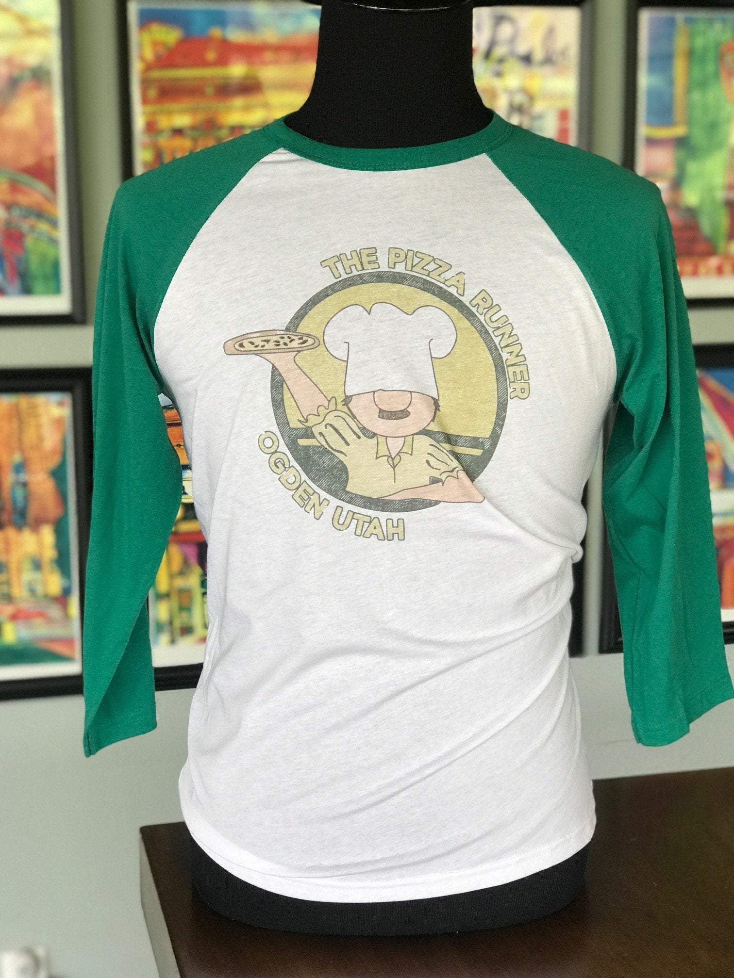 PIZZA RUNNER BASEBALL TEE